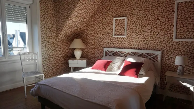 location - BERROU Pierrette - Lesconil - Pays Bigouden - Bigoudenjoy 5