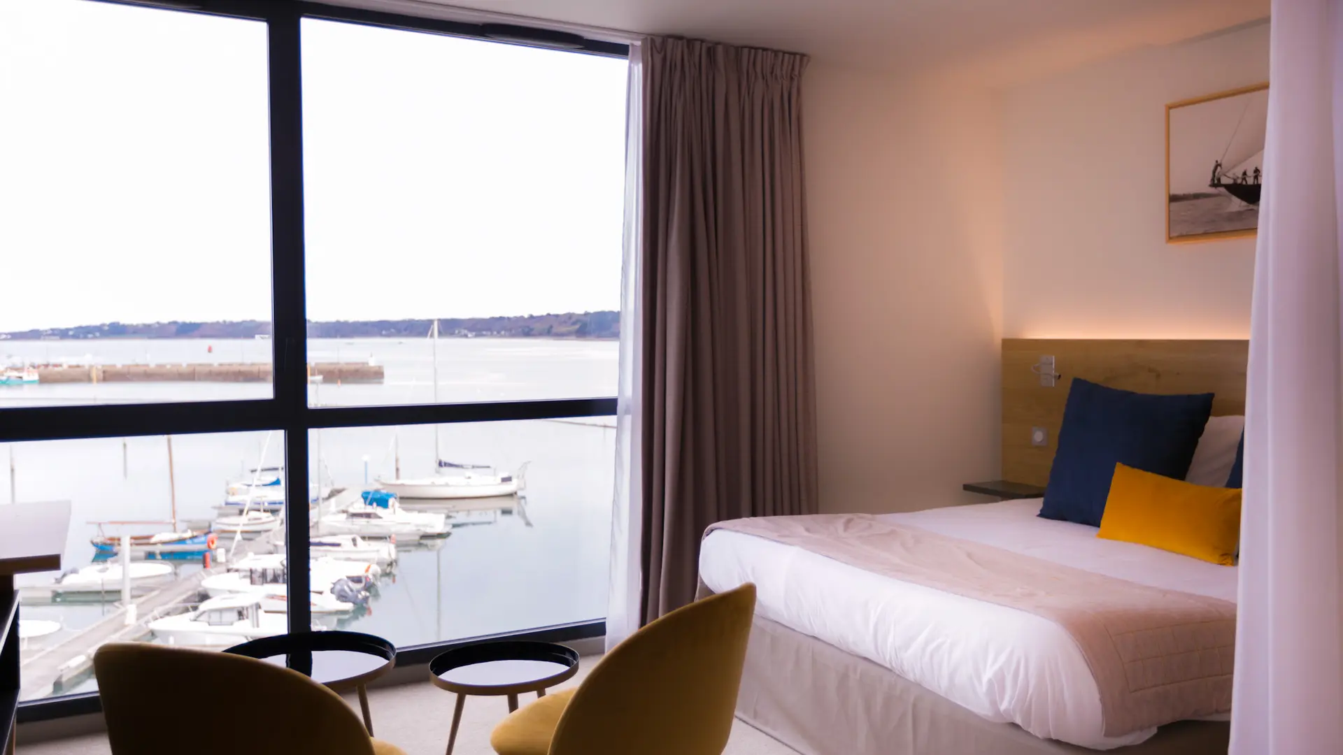 nautica-hotel-perros-guirec-dormir-chambre-superieure-vue-mer-port