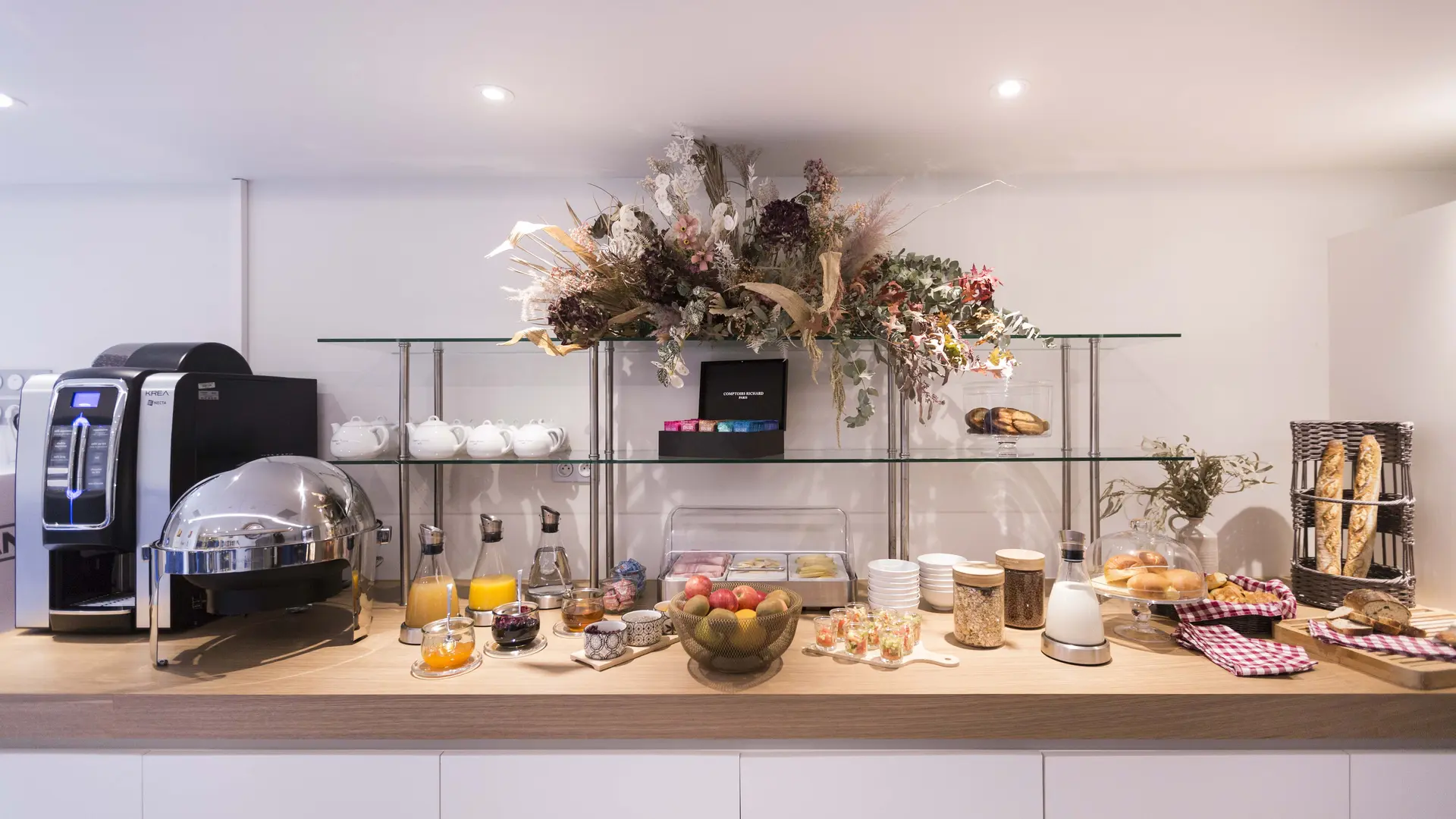 petit-dejeuner-buffet-local-nautica-hotel-perros-guirec