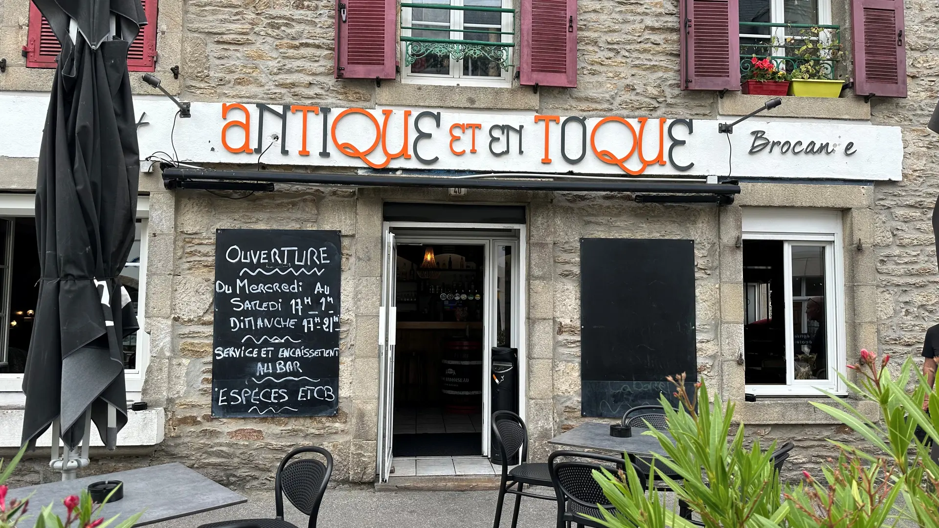 photo 1 Antique et en Toque