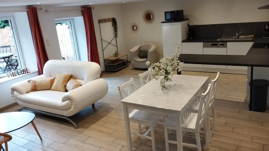 salon-Salle_a_manger_Gite_Ty_Coz_Locarn