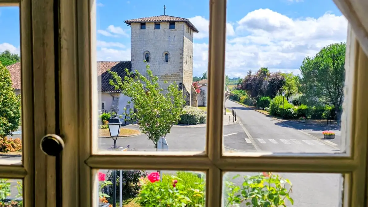 CHAMBRE ROYALE VUE TOUR 2025 ©Campana