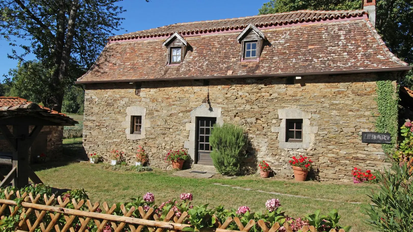 Le gite du PèrMangle Domaine de Brie à Champagnac La Riviere en Haute Vienne_1