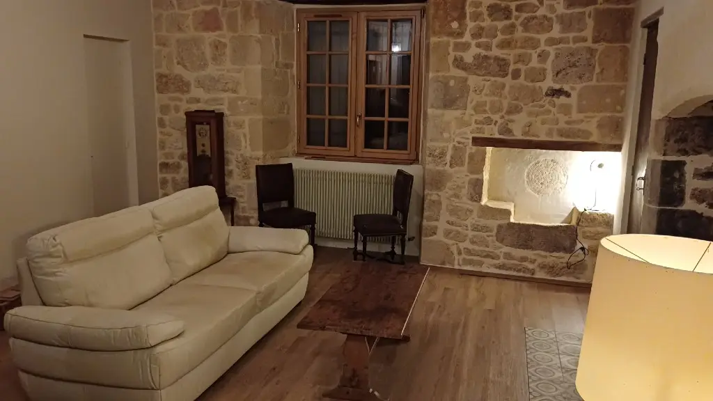 -1531851864_20251128_191814_1895557_resized