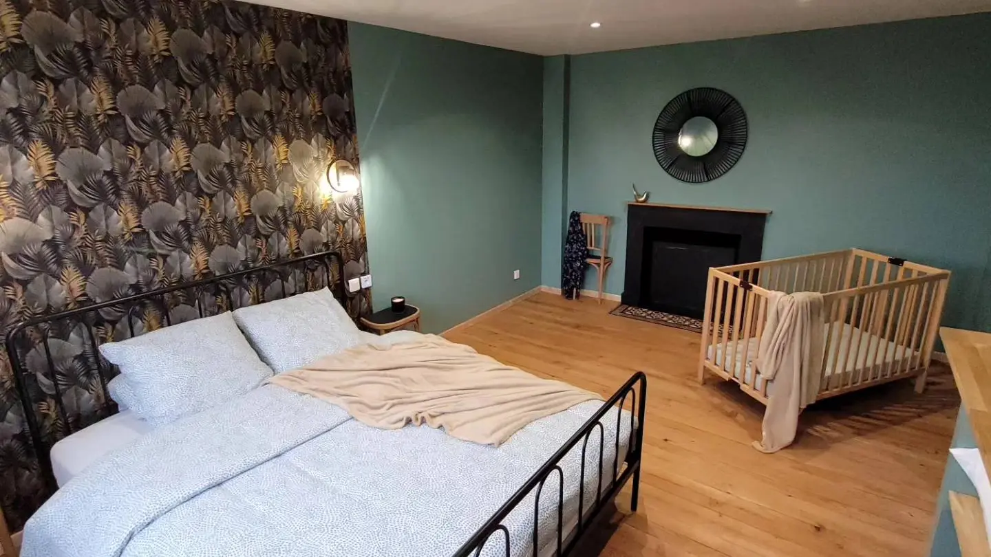 1-Chambre parentale (Située au 1 er niveau) pour brochure