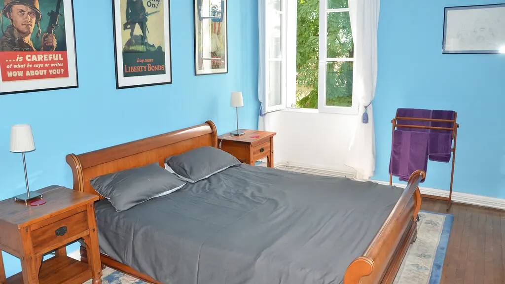 chambre-bleue-maison-Hubert-Faure