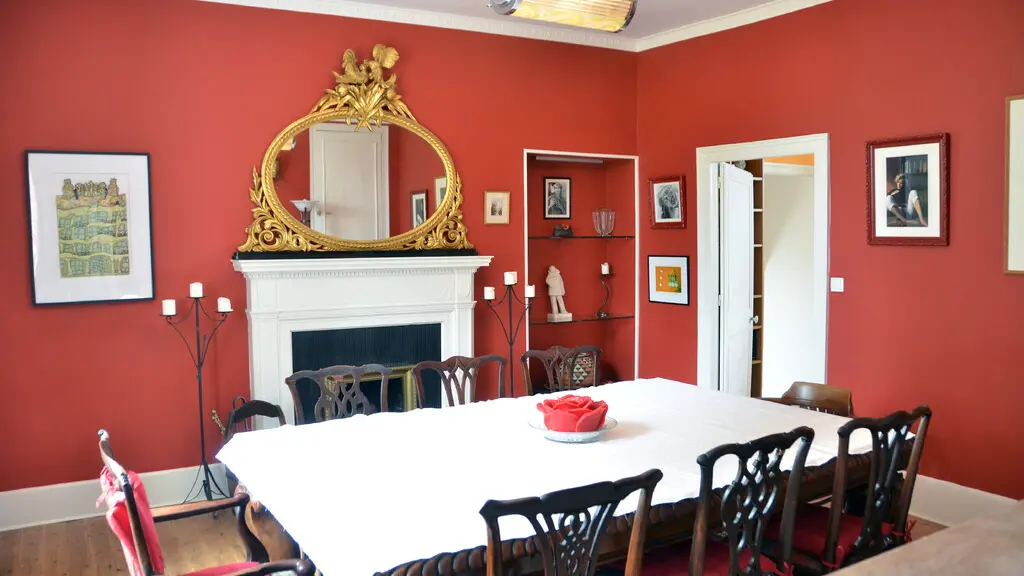 Salle-à-manger-maison-Hubert-Faure