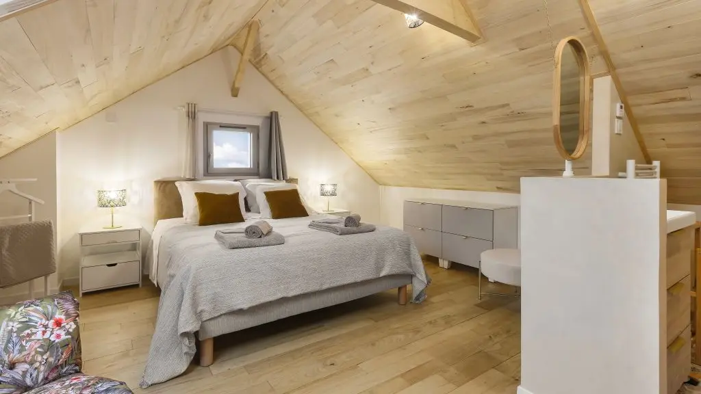 11 CHAMBRE DES TILLEUILS
