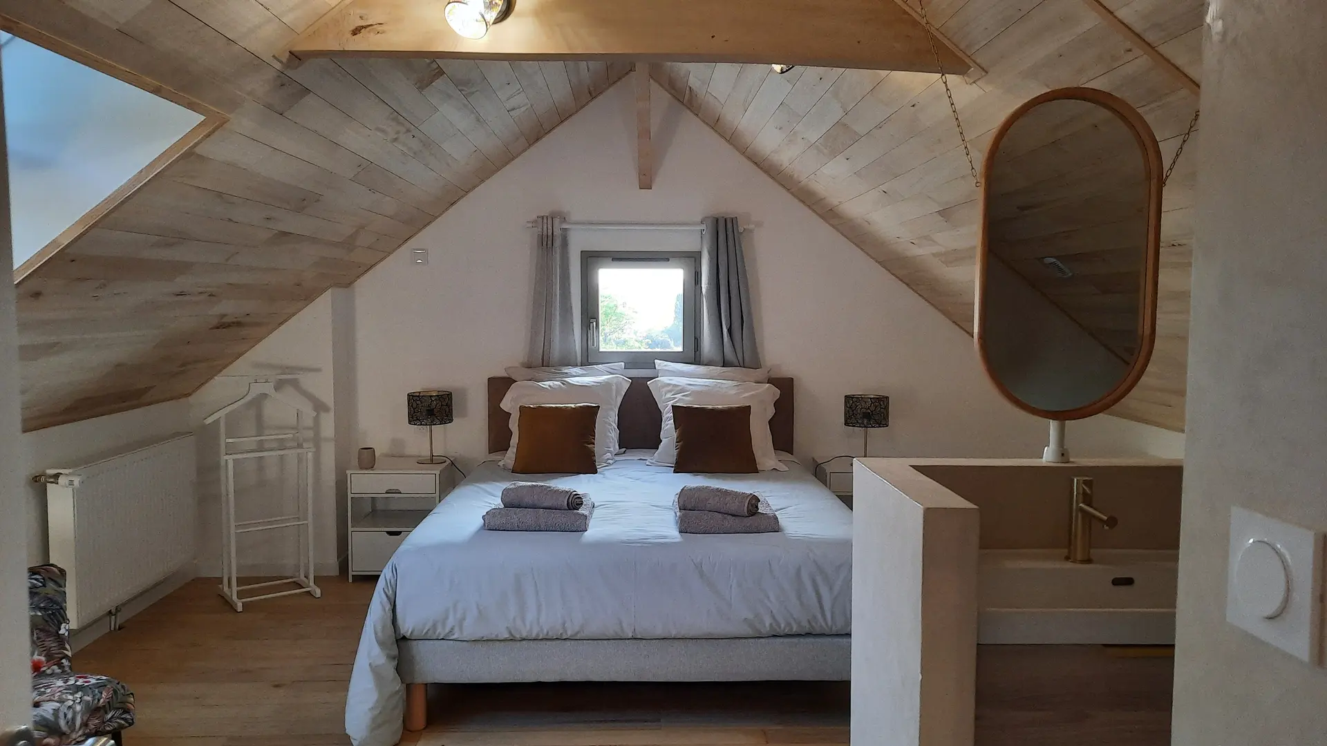 11 CHAMBRE DES TILLEULS