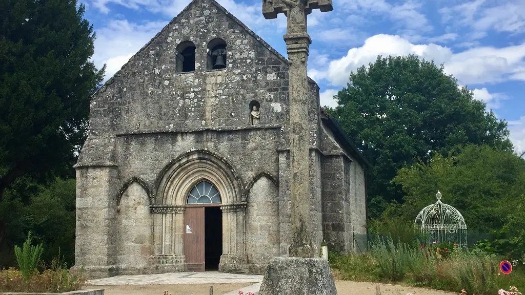 Eglise et croix de Cheissoux_1