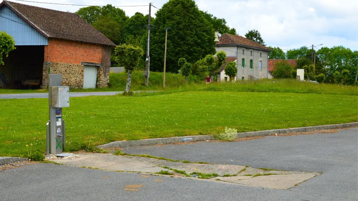 Aire d'accueil des énergies - Châlus