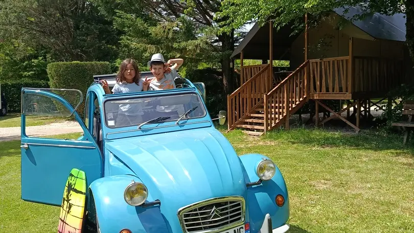 2 CV