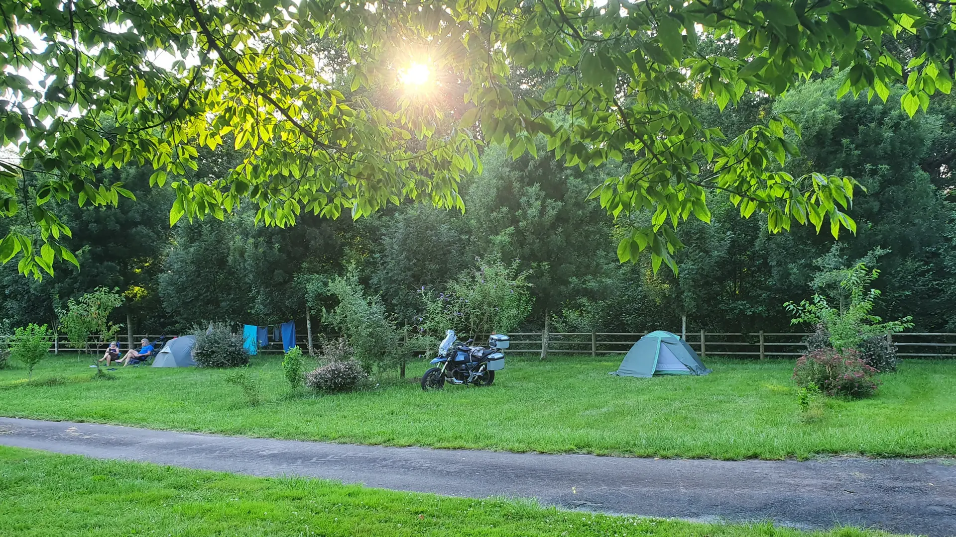 Friendly Camping and Lodges