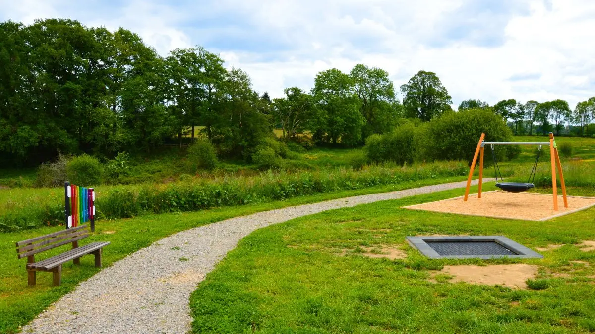 Aire de jeux - Parc du Vallon des Granges - Châlus