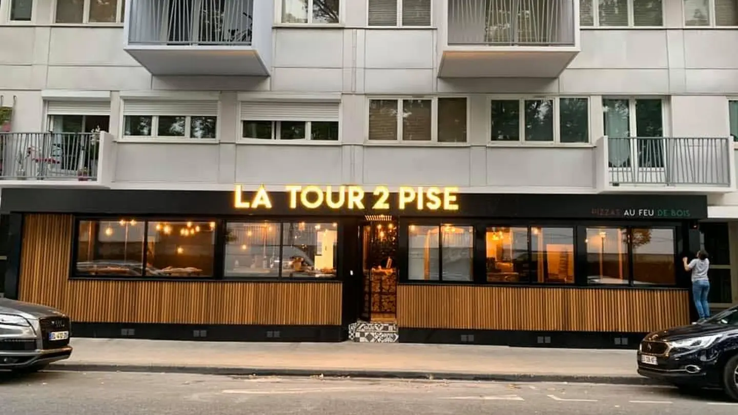 La Tour de Pise - Pau - extérieur