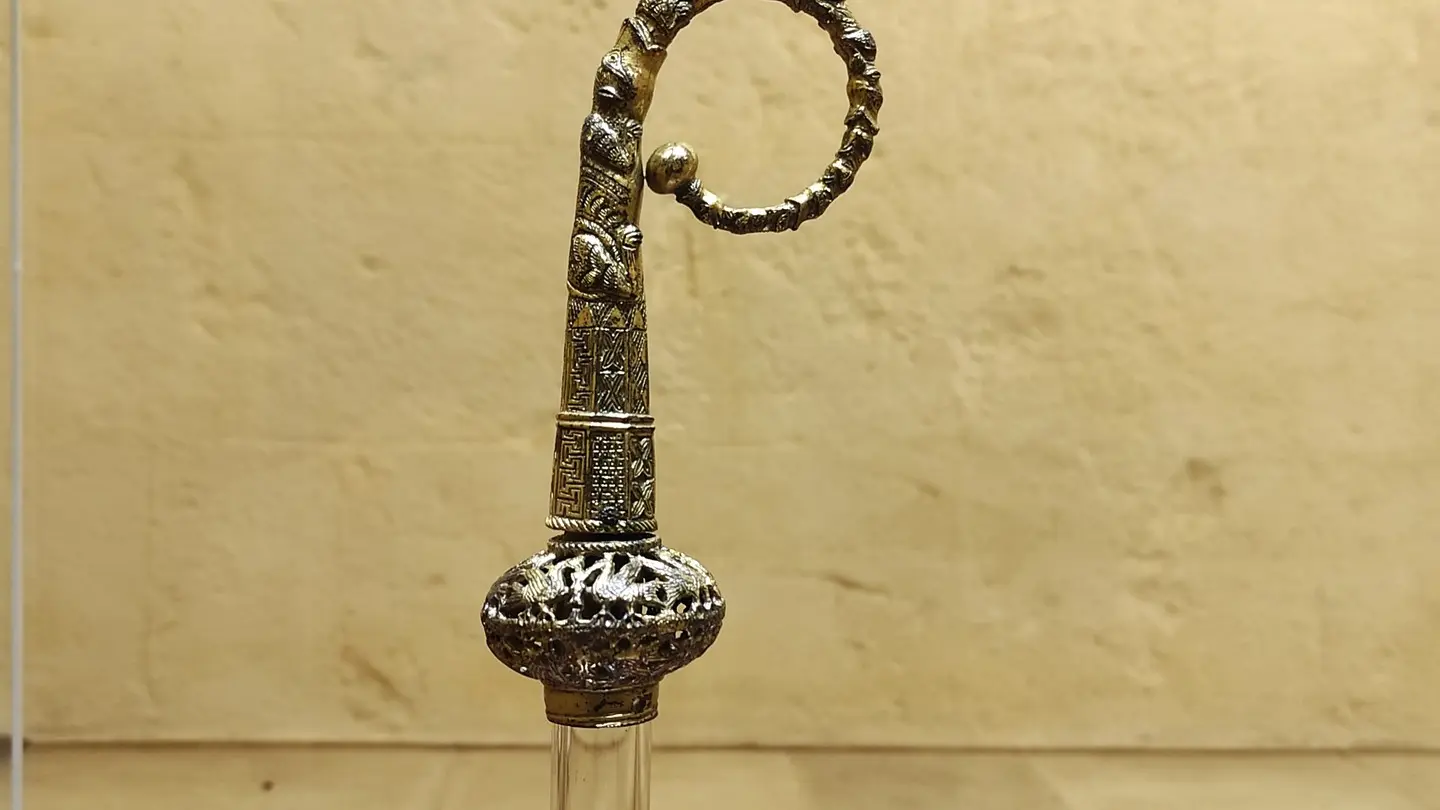 Trésor de la Cathédrale - Lescar - crosse en bronze doré
