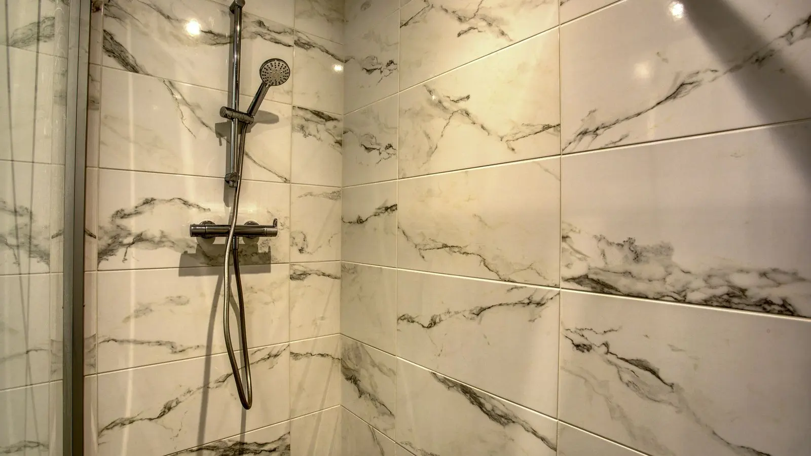 Adeline10_sdb1 Combas Village de gites