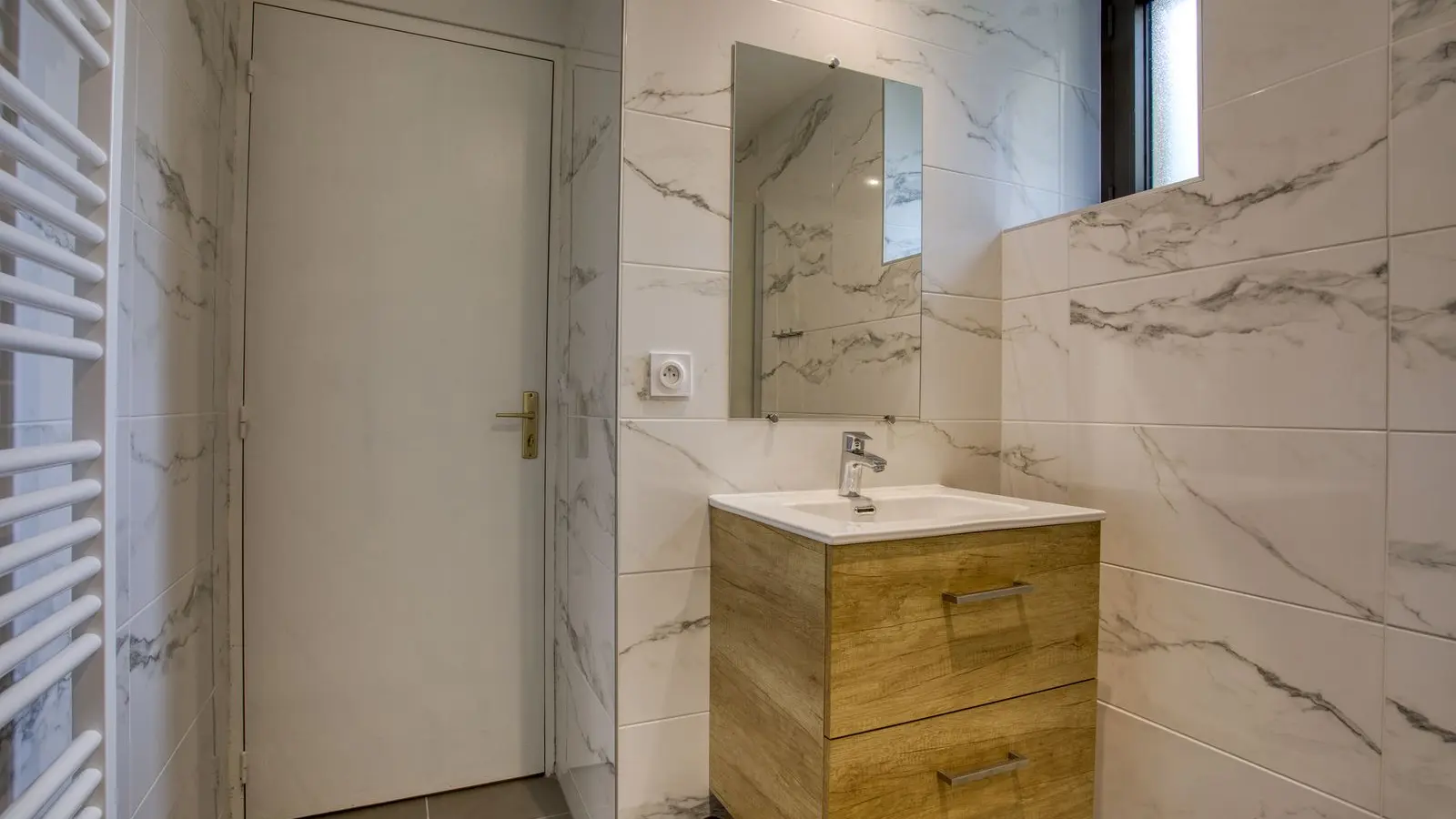 Adeline11_sdb1 Combas Village de gites