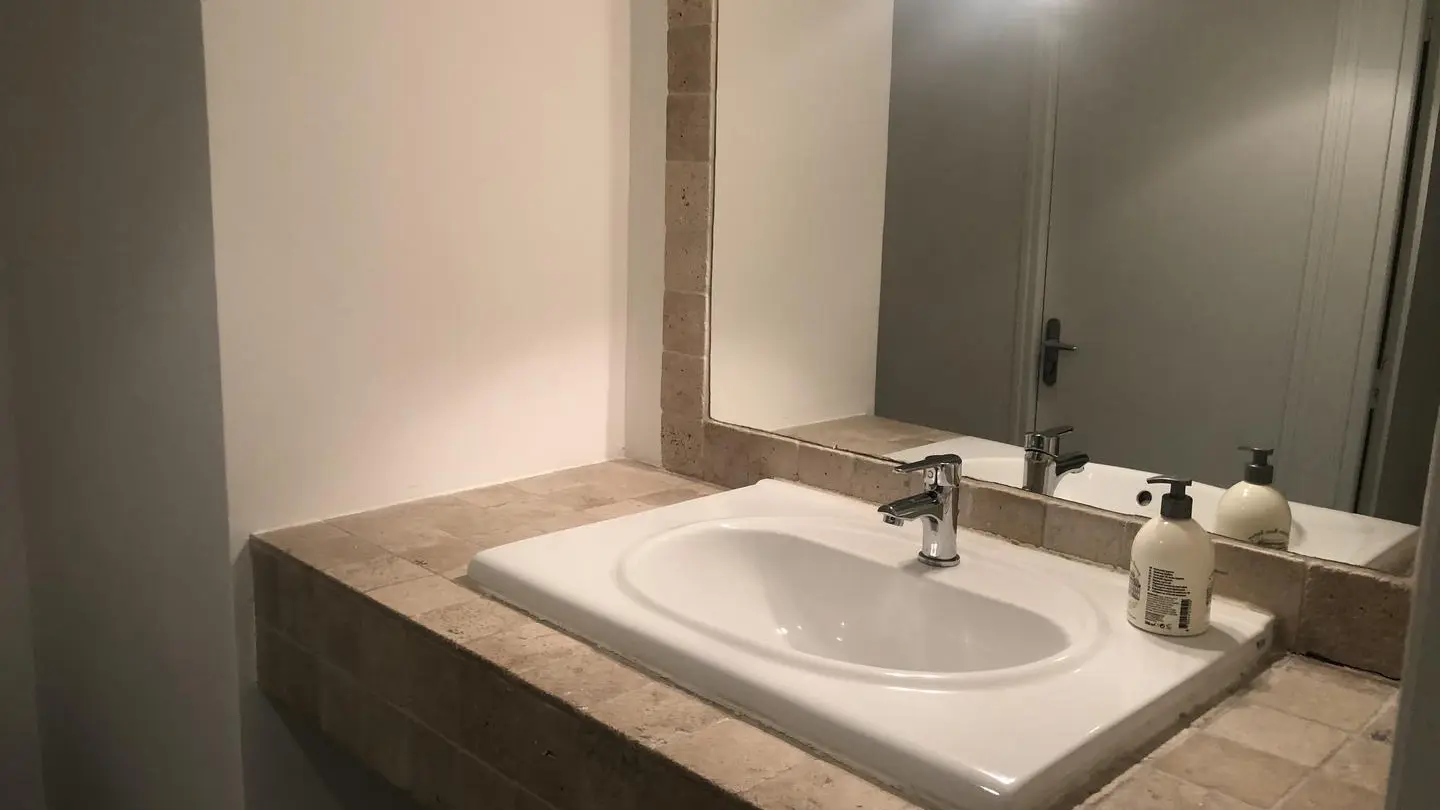 Apparement suite lavabo
