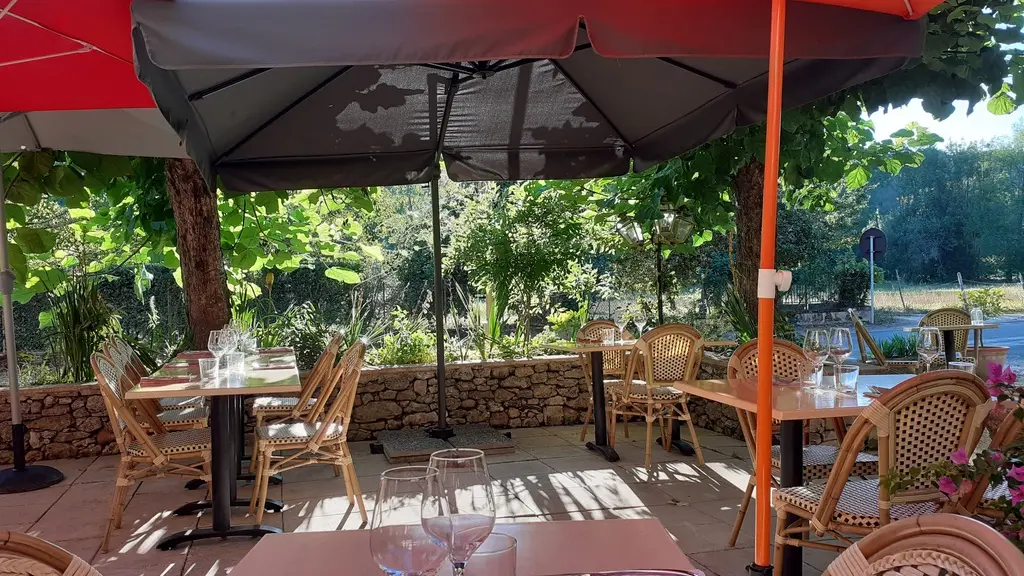 Auberge-Le-Moustier-8