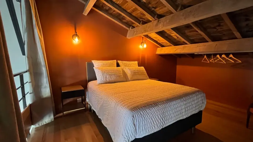 Barns côté grange chambre haute 2