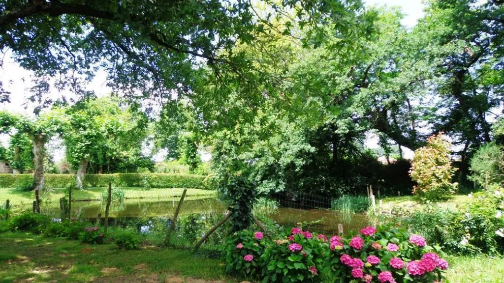 Camping à la ferme Bizençon - coin repos