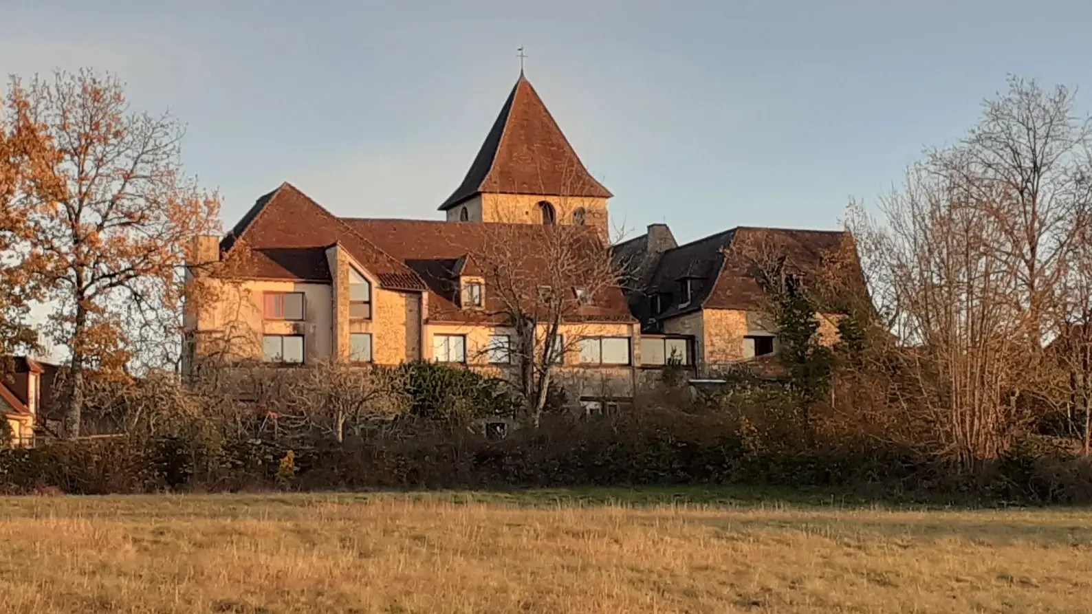 CAPSIREUIL_facadeOuest 2