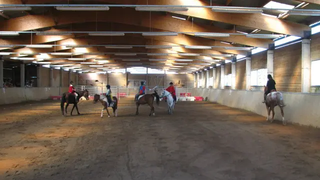 Centre équestre poney club de Bourrou