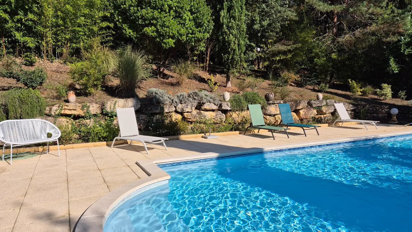 COTE SUD VERT A SARLAT (63)