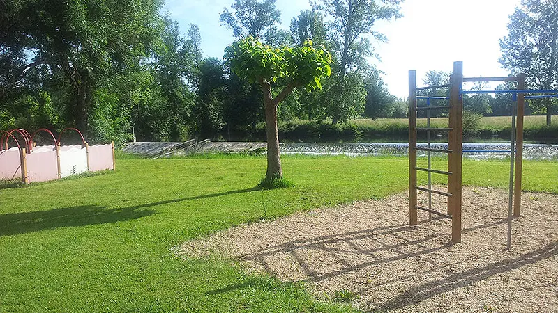 Camping Le Pré Sec - Tocane Saint-Apre (7)