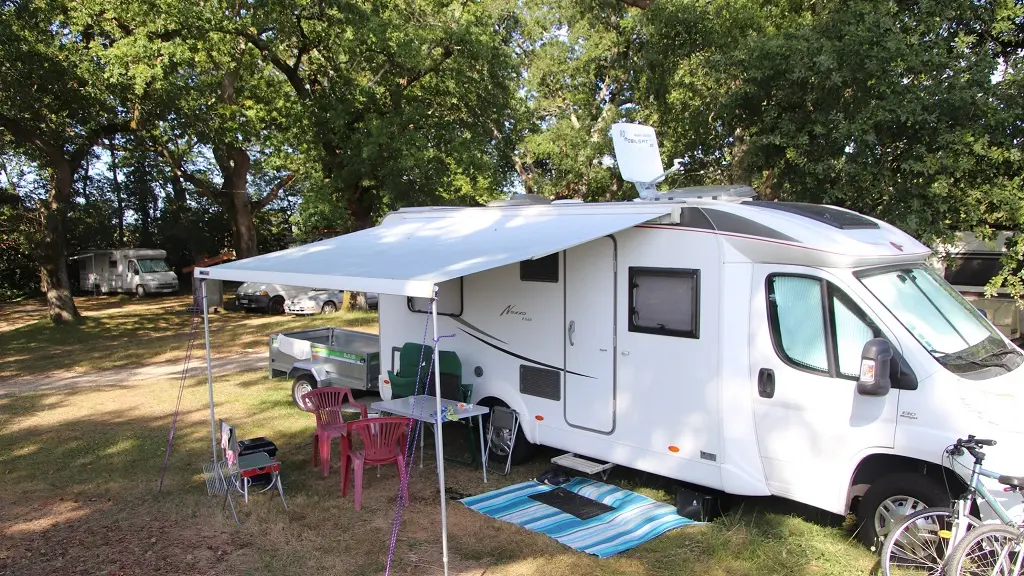 Camping à la ferme Bizençon - emplacements camping-car w