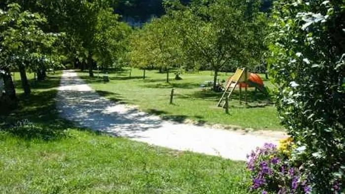 Camping la Ferme Fournet_Aire de jeux