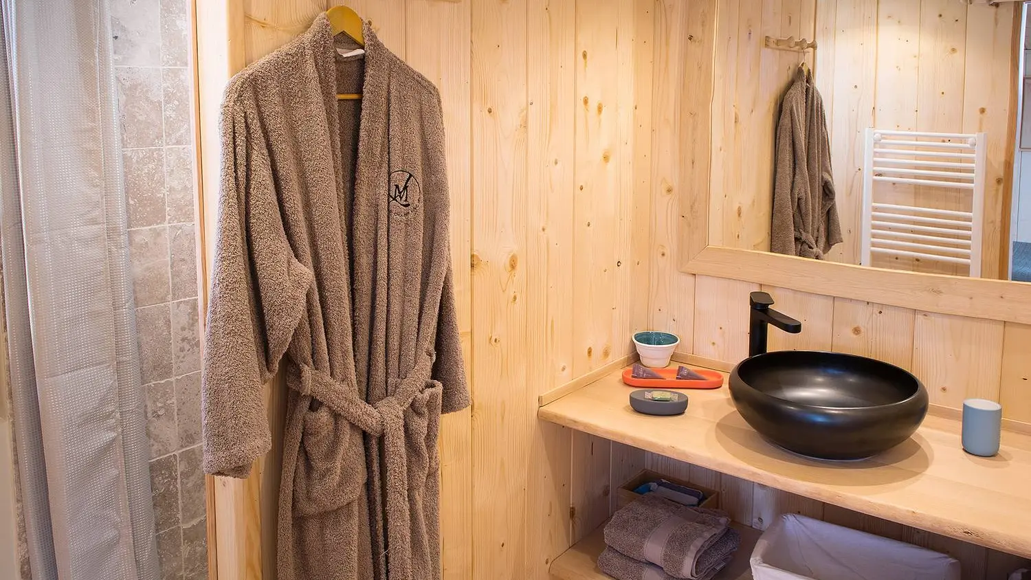 Cabane La Muscadelle salle de bain