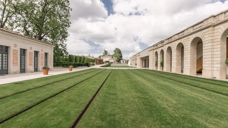 Château-Marquis-d-Alesme-Becker2