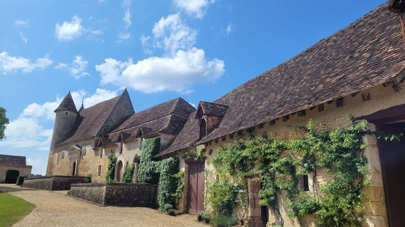 Chateau de Montréal- Périgord Dordogne