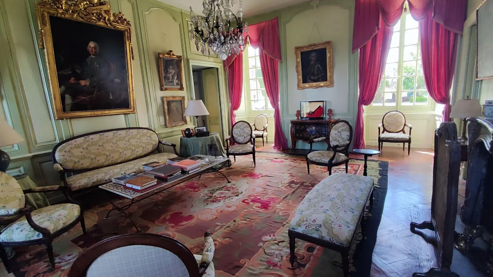 Chateau de Montréal- Périgord Dordogne