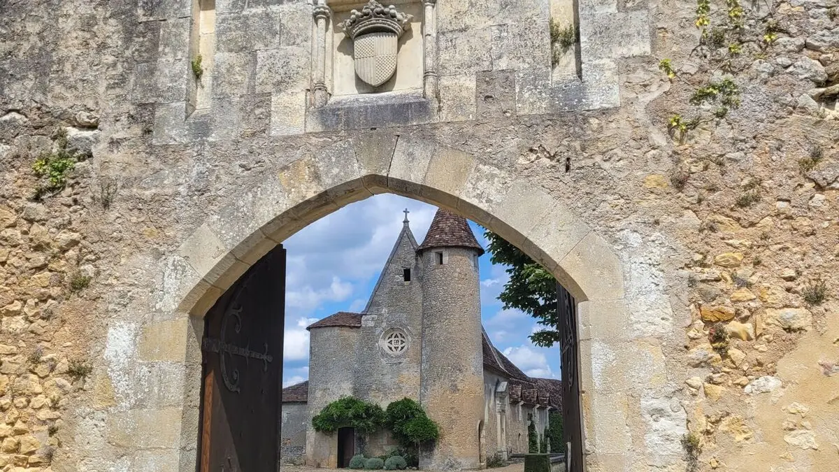 Chateau de Montréal- Préigord Dordogne