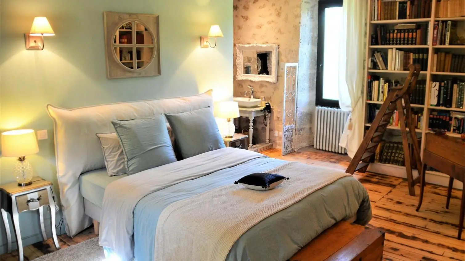 Chambre 1  les 2 brigards