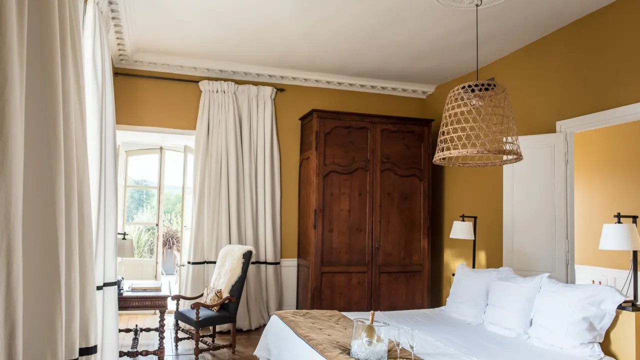 Chambre des maîtres-13 Large