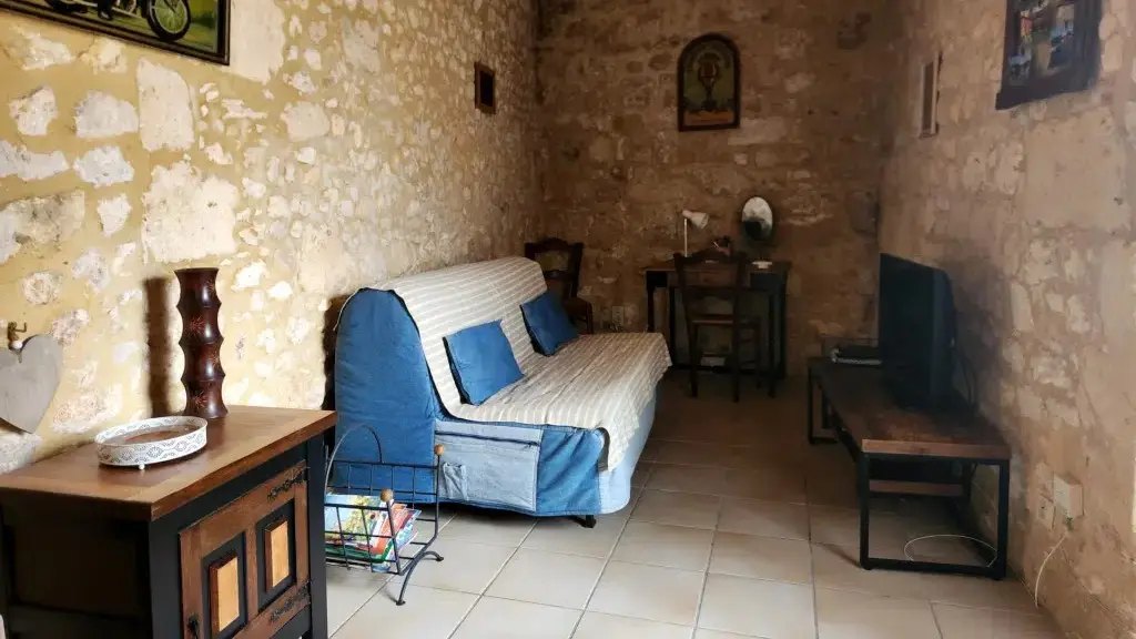 Chez-Sorel-Salon-TV-2-1024x768