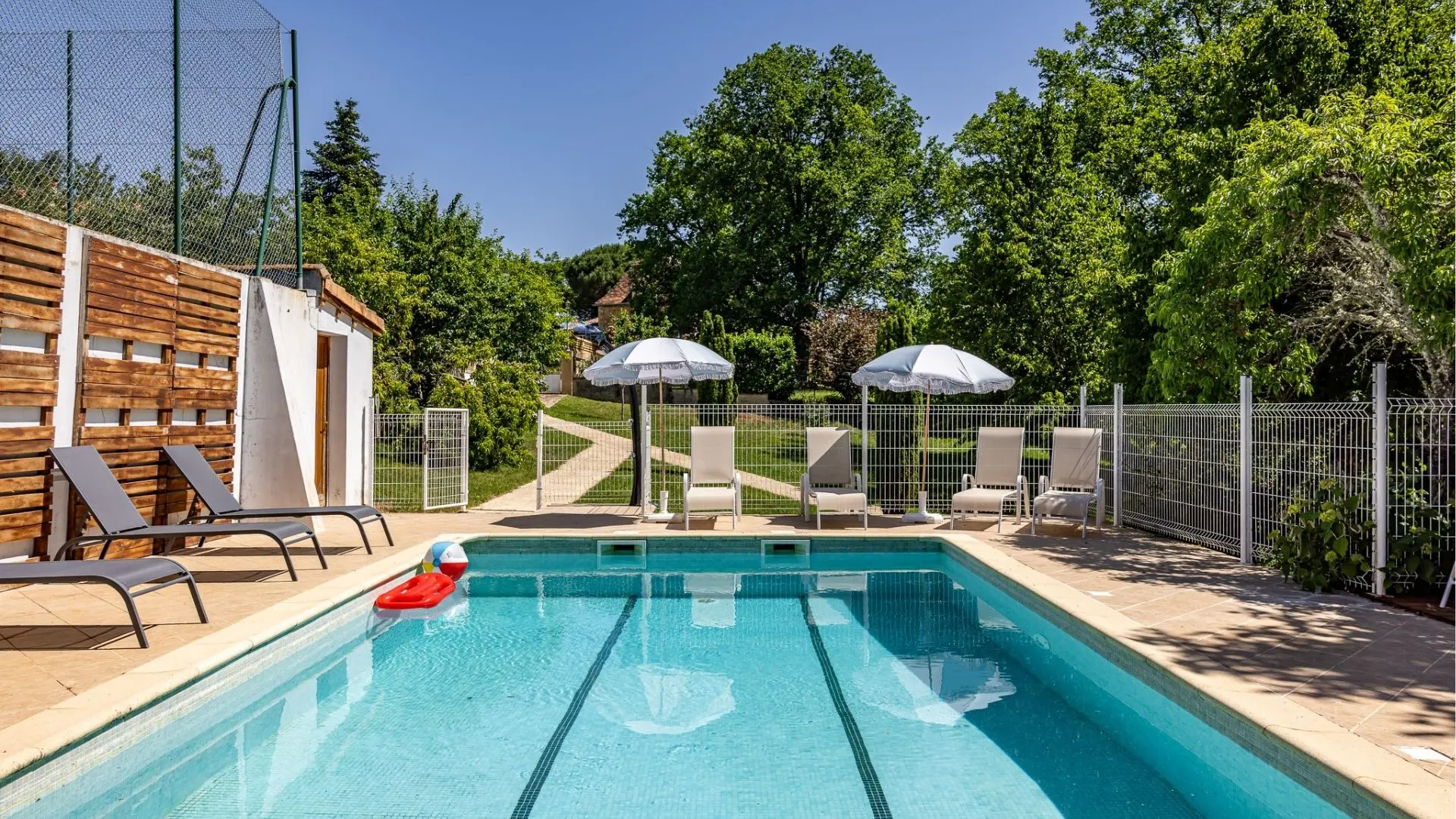 Domaine de Landrevie - La petite prairie et son annexe