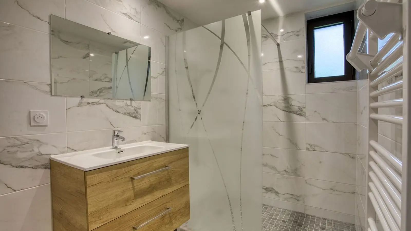 Corine9_sdb - Village de gîtes Combas