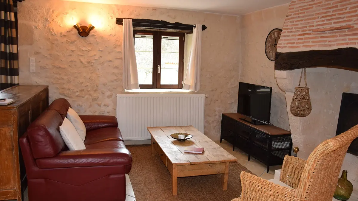 Clos-de-Charroux-salon (1)
