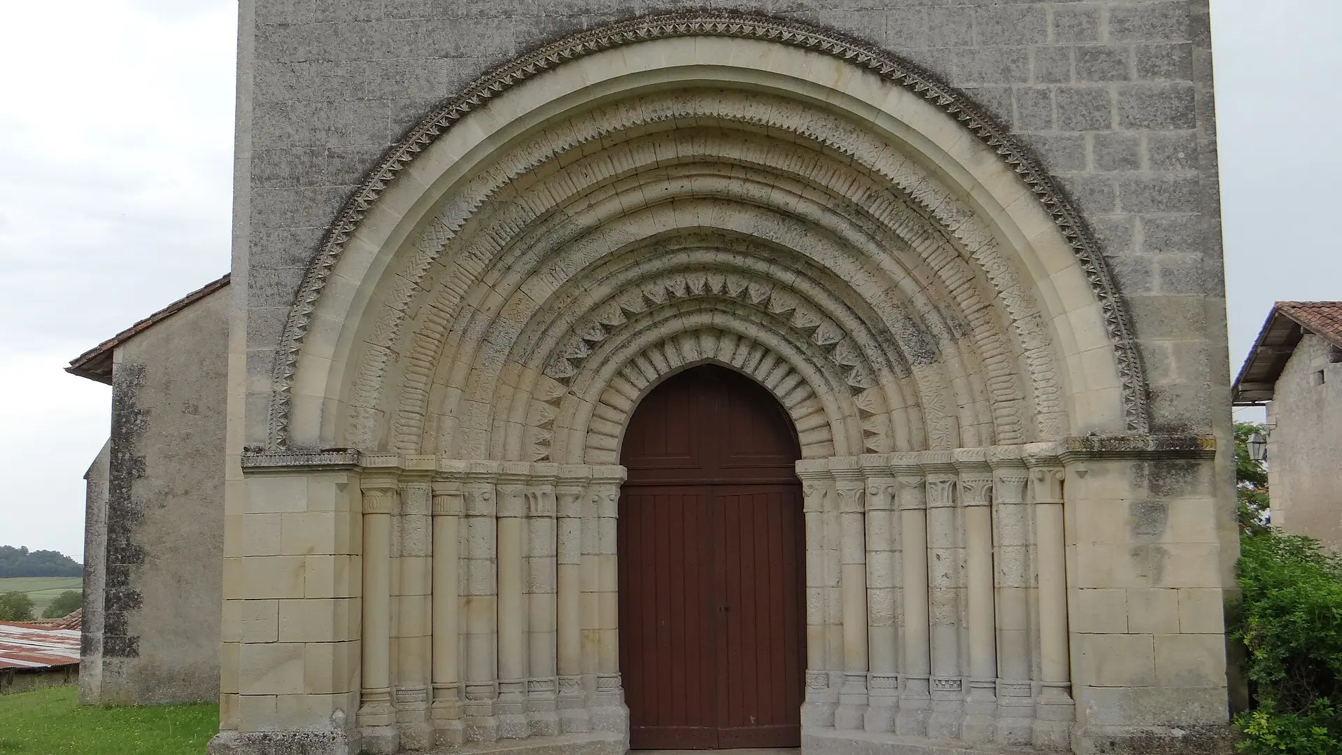 Église Saint-Pierre Es-Liens de Cumond©Mossot