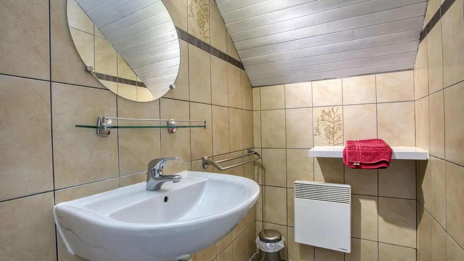 Delphine7_sdb1 - combas village de gîtes