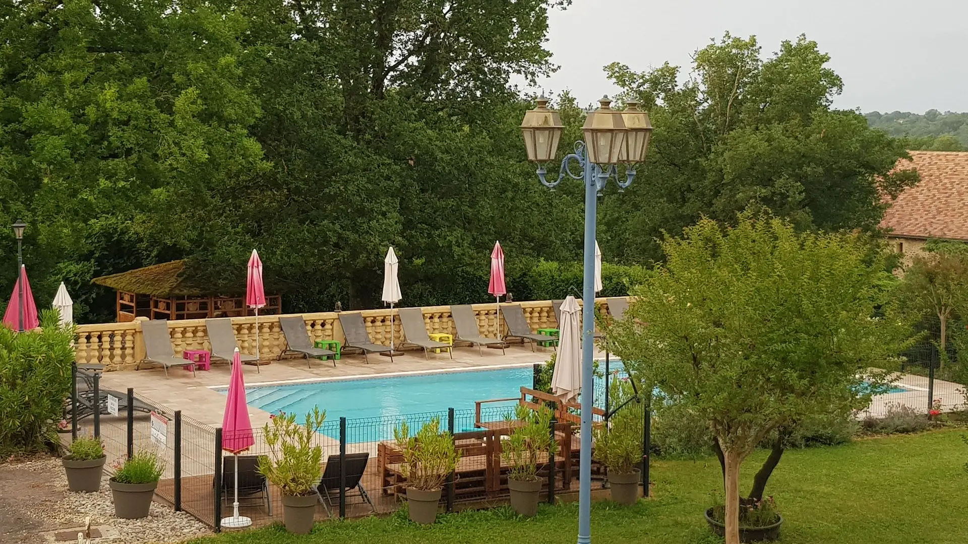 Domaine de Landrevie - Gîte Les Bleuets (8)