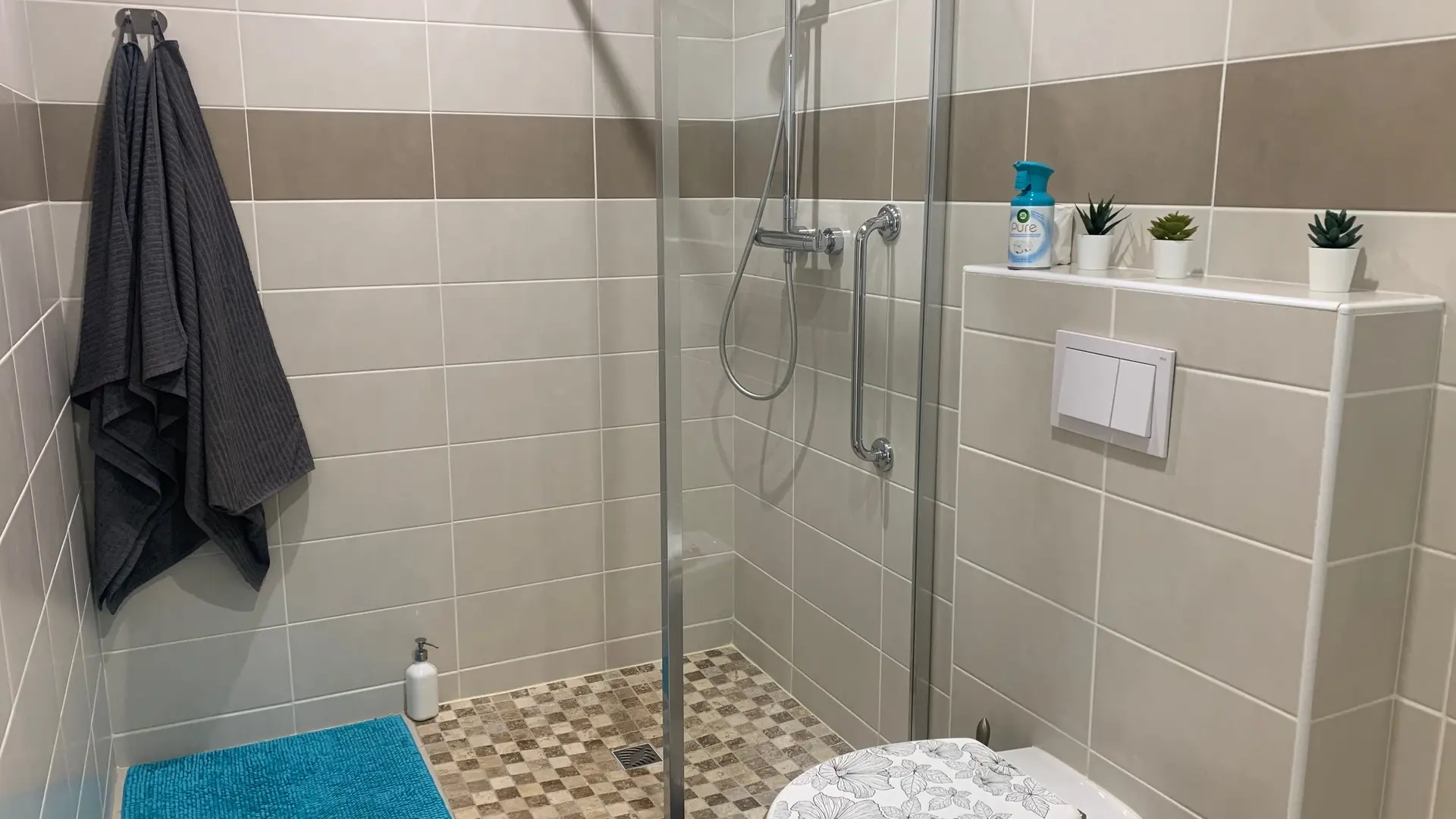 Douche Le Petit Charron ©OTC