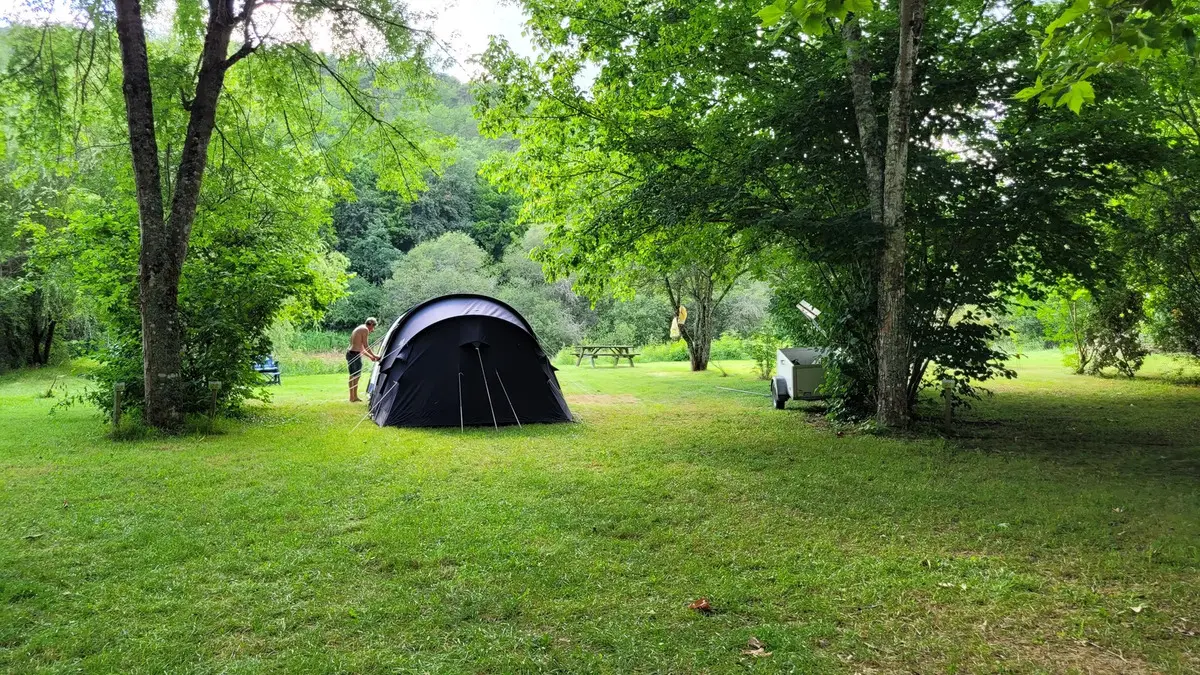 Emplacements nus (16) 2 2