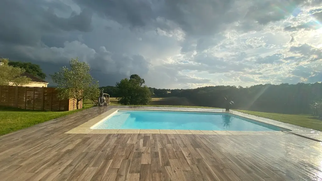 Escapadesenperigord_lerefugedesepicuriens_piscine