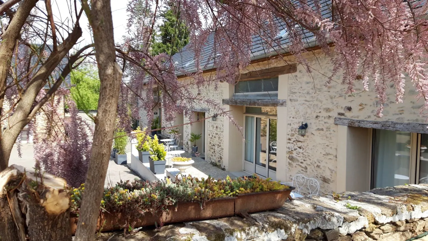 Façade © Domaine du Grand Brugeron (1)